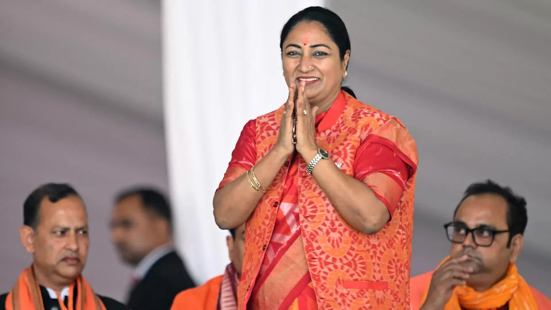 Bà Rekha Gupta là nữ thủ hiến thứ tư của Delhi, kế nhiệm bà Atishi Marlena của đảng AAP. Bà Rekha Gupta là nữ thủ hiến thứ tư của Delhi, kế nhiệm bà Atishi Marlena của đảng AAP.