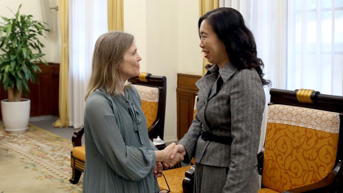 Việt Nam-Canada cần thúc đẩy trao đổi đoàn cấp cao