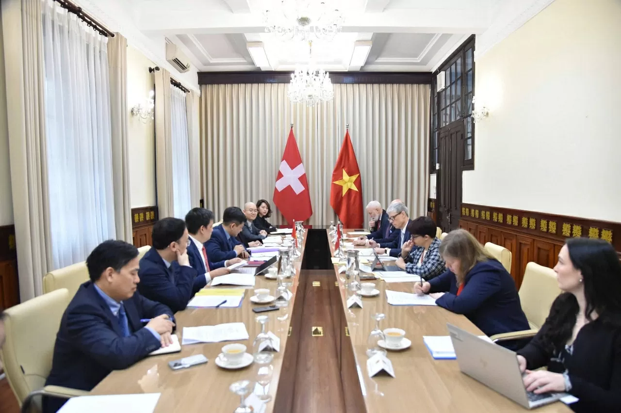 Thụy Sỹ sẵn sàng hỗ trợ Việt Nam hiện thực hóa mục tiêu trở thành nước có thu nhập cao vào năm 2045 Thụy Sỹ sẵn sàng hỗ trợ Việt Nam hiện thực hóa mục tiêu trở thành nước có thu nhập cao vào năm 2045
