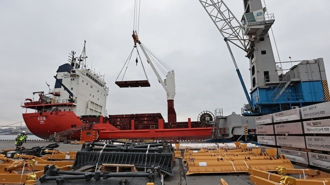 EU tung trừng phạt trên diện rộng, nhắm vào mặt hàng sinh lợi lớn của Nga, Moscow coi nhẹ