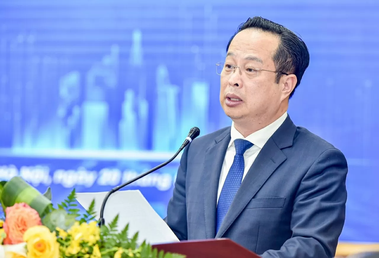 Director of the Hanoi Department of Education and Training Tran The Cuong, delivered a speech at the conference. Director of the Hanoi Department of Education and Training Tran The Cuong, delivered a speech at the conference.