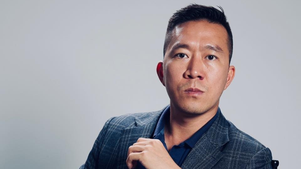 Từ 'tín hiệu vũ trụ gửi xuống' đến sự bùng nổ của Đèn âm hồn