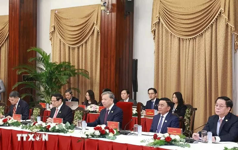 Tiếp tục gìn giữ, vun đắp mối quan hệ Việt Nam-Campuchia ngày càng phát triển bền chặt Tiếp tục gìn giữ, vun đắp mối quan hệ Việt Nam-Campuchia ngày càng phát triển bền chặt