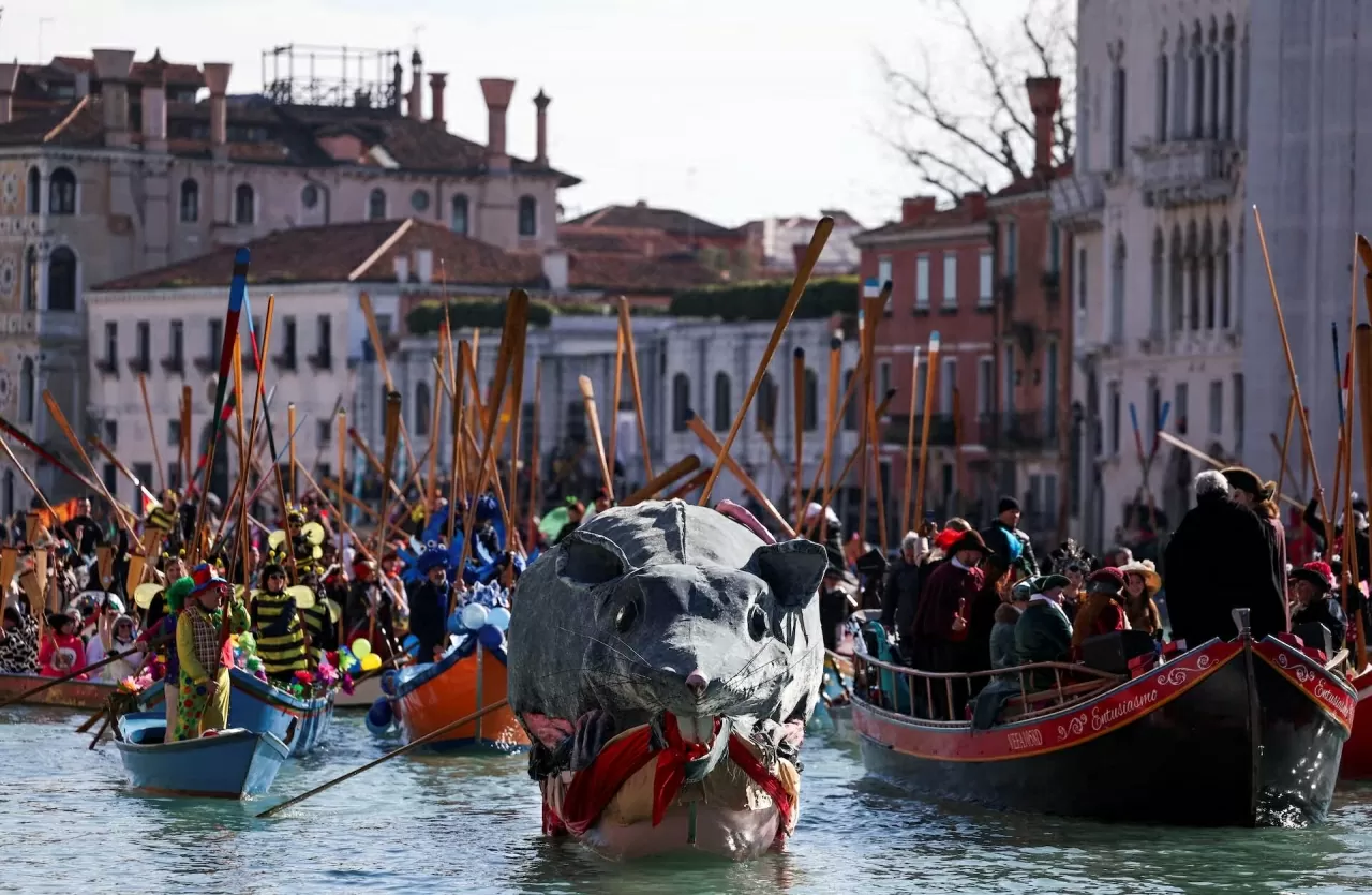 Italy: Rực rỡ lễ hội Carnival ở Venice Italy: Rực rỡ lễ hội Carnival ở Venice
