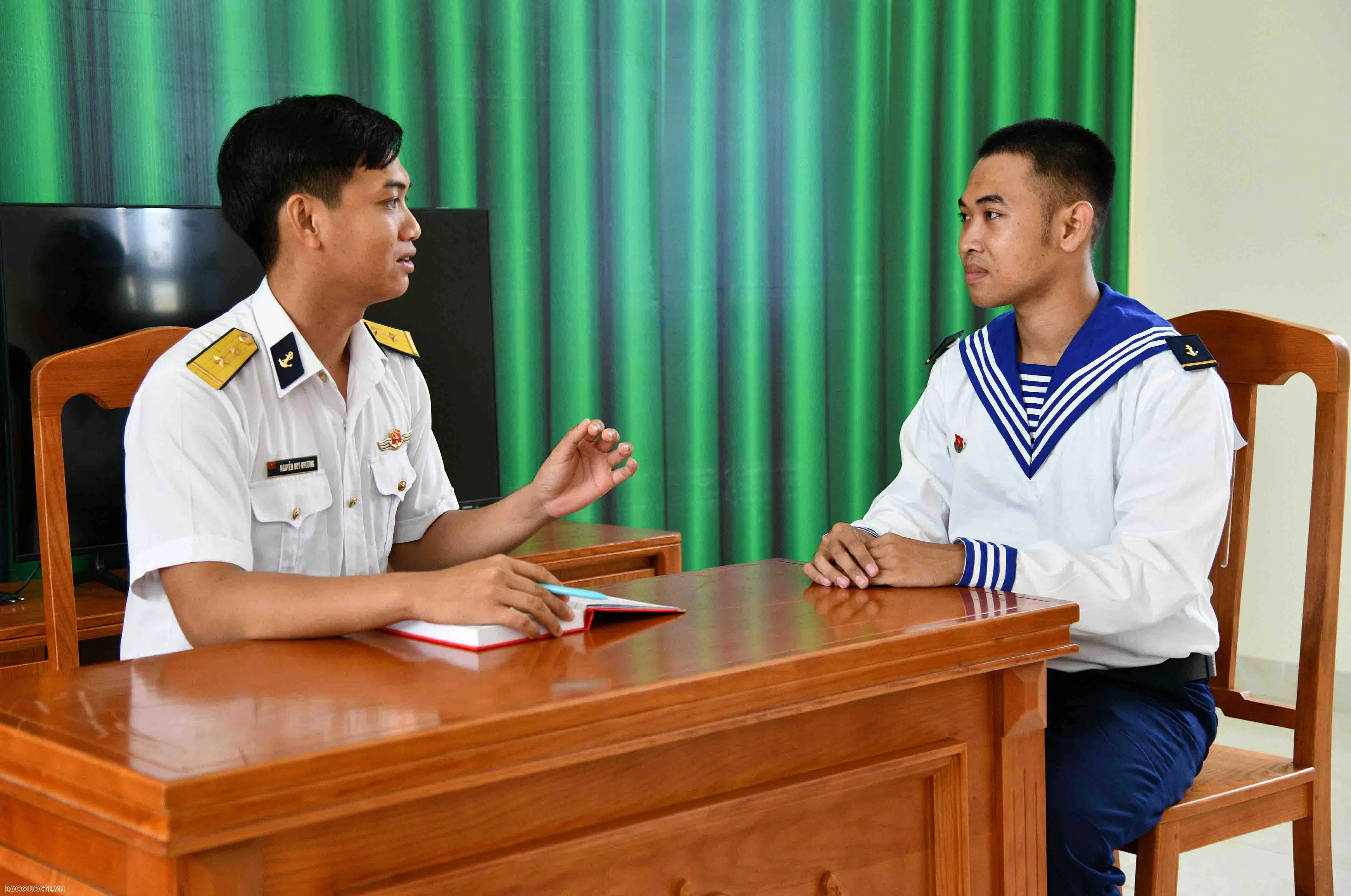 Những ngày đầu trong quân ngũ của các chiến sĩ mới