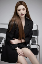 Diễn viên Quỳnh Kool quyến rũ trong bộ ảnh mới