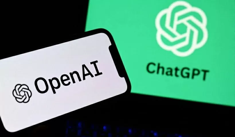 Biểu tượng của Công ty trí tuệ nhân tạo OpenAI trên màn hình điện thoại và máy tính. (Nguồn: AFP)