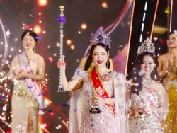 Người đẹp Hoàng Thu Thủy đăng quang Hoa hậu Doanh nhân Việt Nam 2025