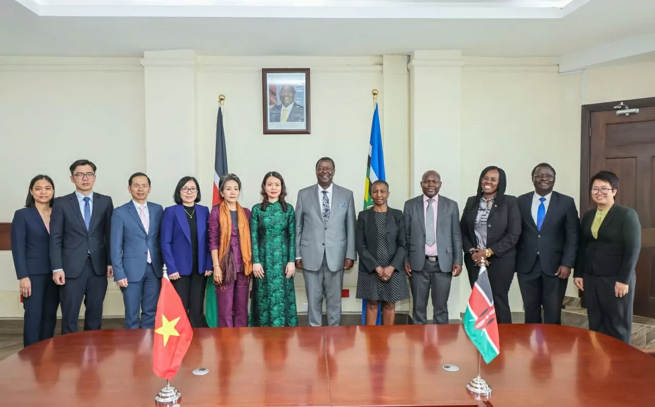 Thứ trưởng Nguyễn Minh Hằng