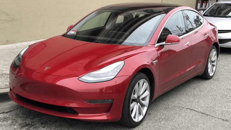 Triệu hồi hơn 370.000 xe điện Tesla tại Mỹ do lỗi trợ lực lái