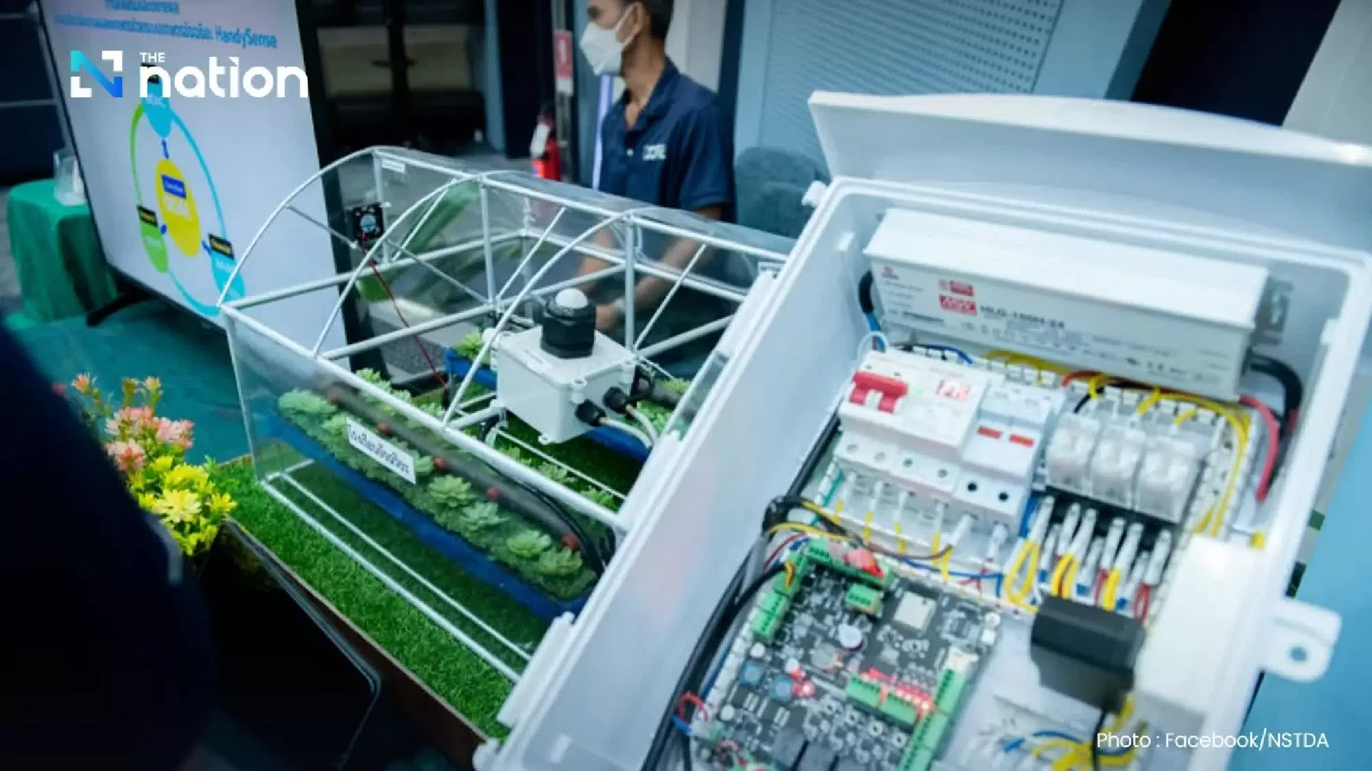 “HandySense B-Farm” sẽ cho phép những người nông dân sử dụng công nghệ số để nâng cao năng lực và thúc đẩy tính bền vững, góp phần giảm chi phí và thúc đẩy khả năng cạnh tranh của ngành nông nghiệp Thái Lan trên toàn cầu. (Nguồn: Nation Thailand)
