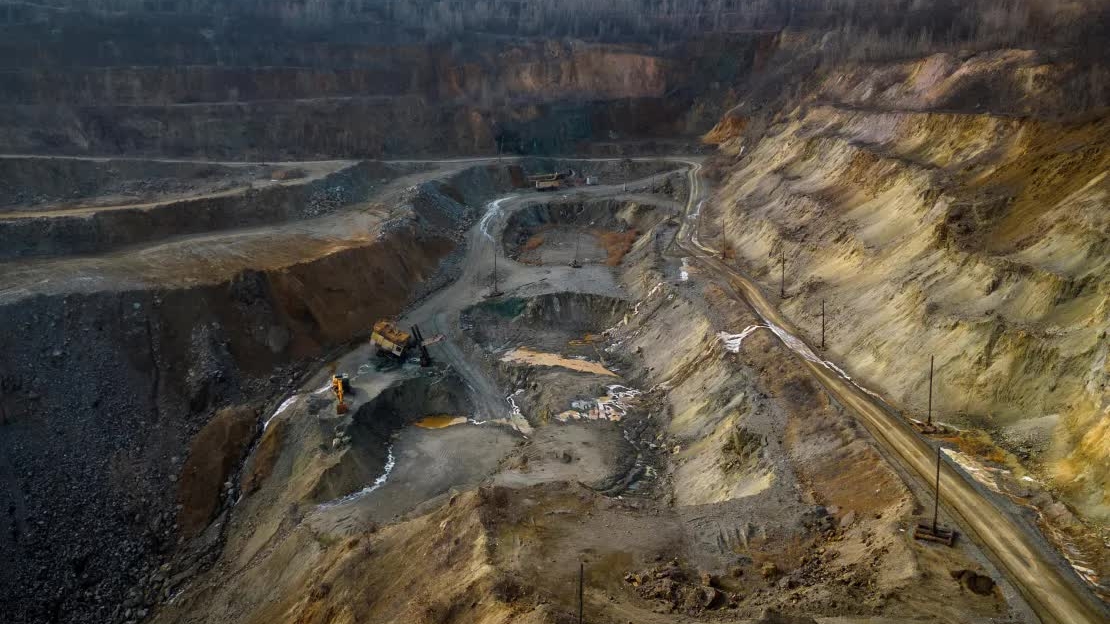 Thỏa thuận khoáng sản Mỹ-Ukraine: Ông Zelensky đã dao động, Kiev sẽ được chia phần thế nào?