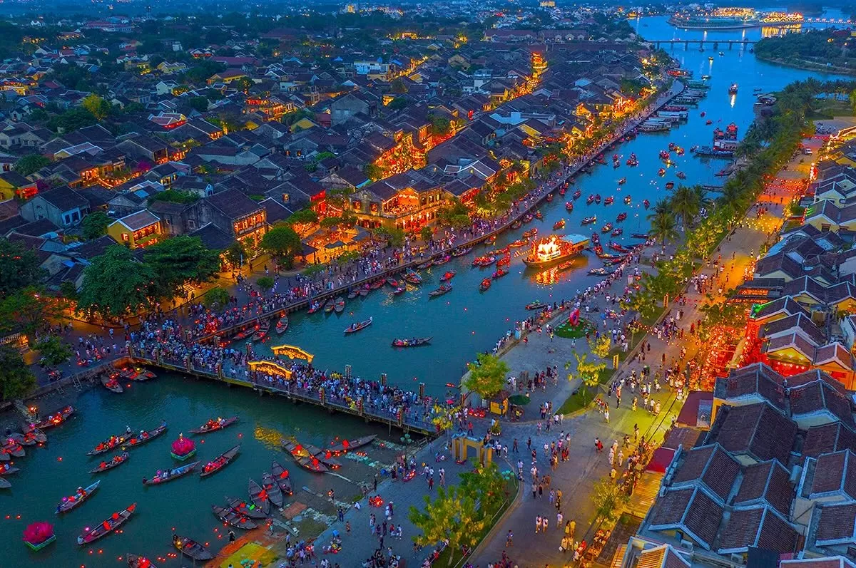 Hội An: Top 4 điểm đến trăng mật lãng mạn nhất thế giới