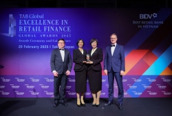 Một thập kỷ dẫn đầu - BIDV lần thứ 10 nhận giải Ngân hàng Bán lẻ tốt nhất Việt Nam năm 2024, vốn huy động lần đầu tiên vượt mốc 1 triệu tỷ đồng