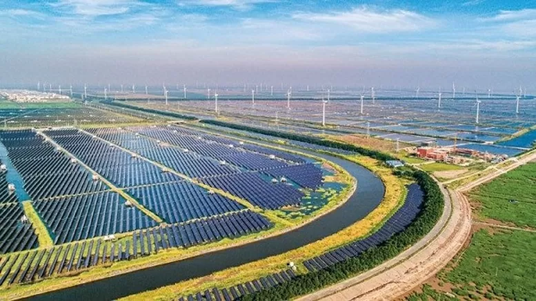 Cơ hội cho Việt Nam trong 'cuộc đua' chuyển giao năng lượng tái tạo