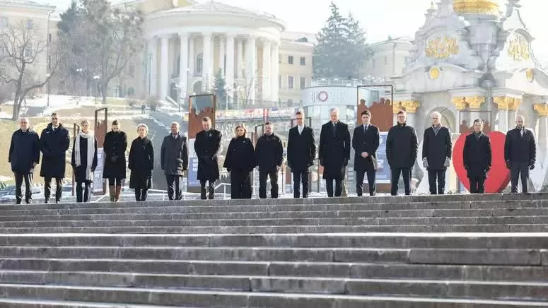 Nga tuyên bố đạt được một thỏa thuận với Ukraine, Kiev tranh thủ cơ hội quý với các đồng minh phương Tây Nga tuyên bố đạt được một thỏa thuận với Ukraine, Kiev tranh thủ cơ hội quý với các đồng minh phương Tây