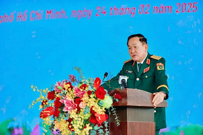 Vững vàng nơi tuyến đầu, Khoa hồi sức tích cực BV175 đón nhận danh hiệu Anh hùng lần II Vững vàng nơi tuyến đầu, Khoa hồi sức tích cực Bệnh viên 175 đón nhận Danh hiệu Anh hùng lần II