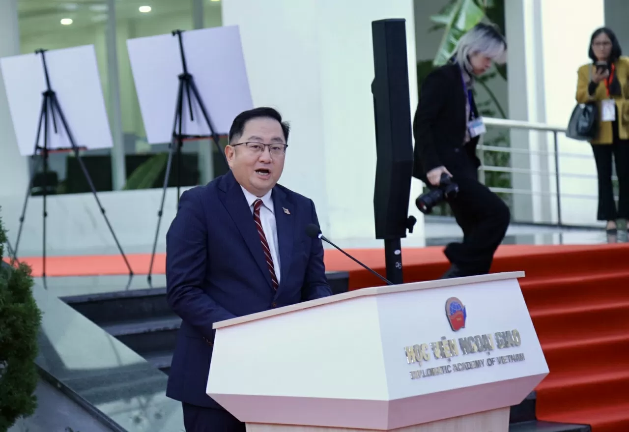 Tái hiện hành trình 30 năm Việt Nam đồng hành cùng ASEAN Tái hiện hành trình 30 năm Việt Nam đồng hành cùng ASEAN