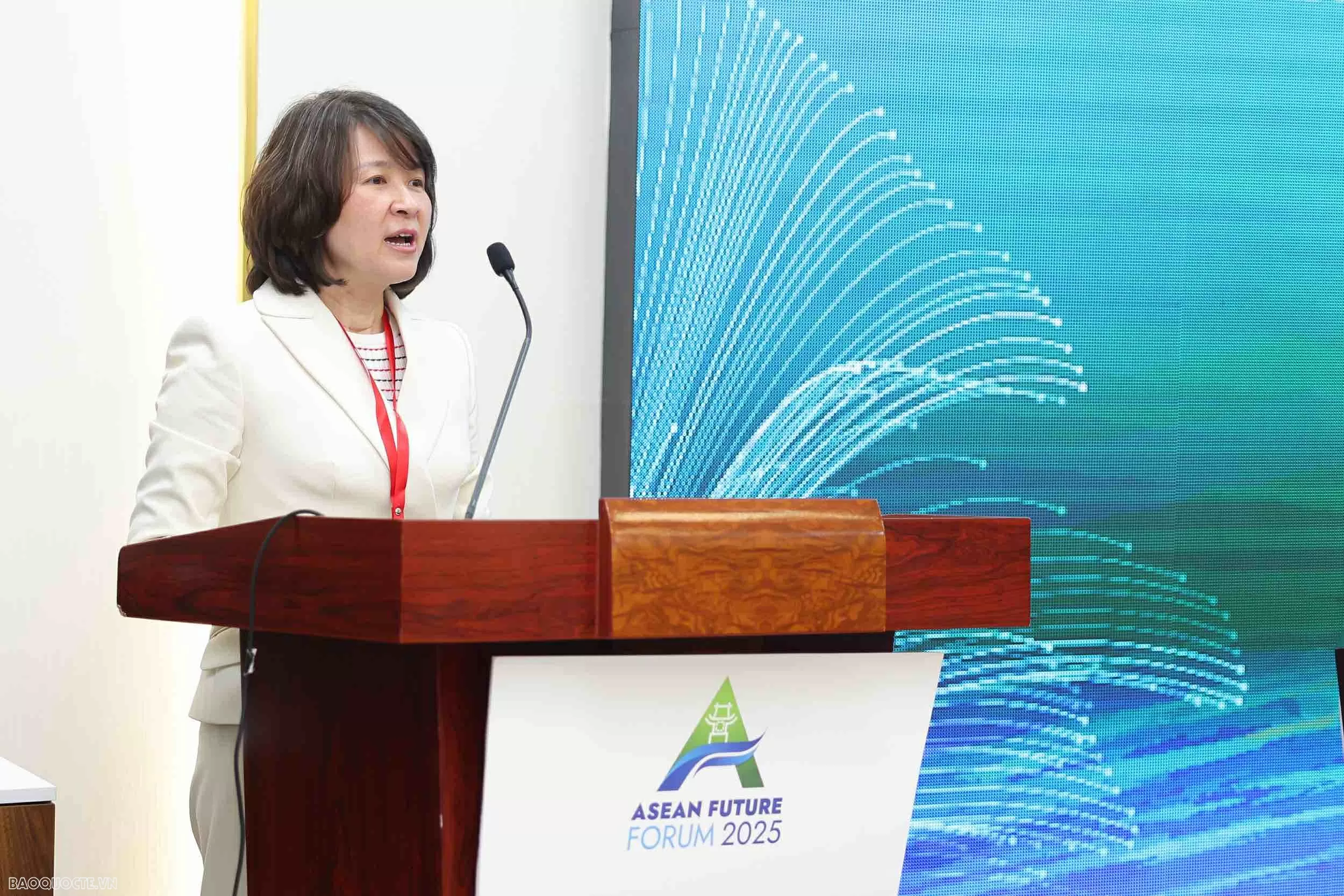 Theo TS. Nguyễn Thị Thìn, nông nghiệp từ lâu đã là nền tảng của nhiều nền kinh tế ASEAN. Tuy nhiên, biến đổi khí hậu đang ảnh hưởng nghiêm trọng đến lĩnh vực này tại các quốc gia Đông Nam Á. (Ảnh: Ngọc Anh) Theo TS. Nguyễn Thị Thìn, nông nghiệp từ lâu đã là nền tảng của nhiều nền kinh tế ASEAN. Tuy nhiên, biến đổi khí hậu đang ảnh hưởng nghiêm trọng đến lĩnh vực này tại các quốc gia Đông Nam Á. (Ảnh: Ngọc Anh)