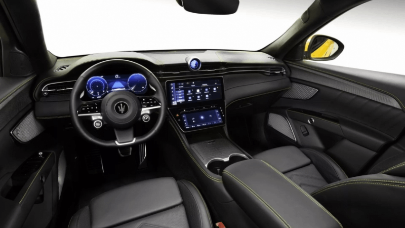 Triệu hồi hơn 27.000 chiếc ô tô hãng Maserati do lỗi camera lùi