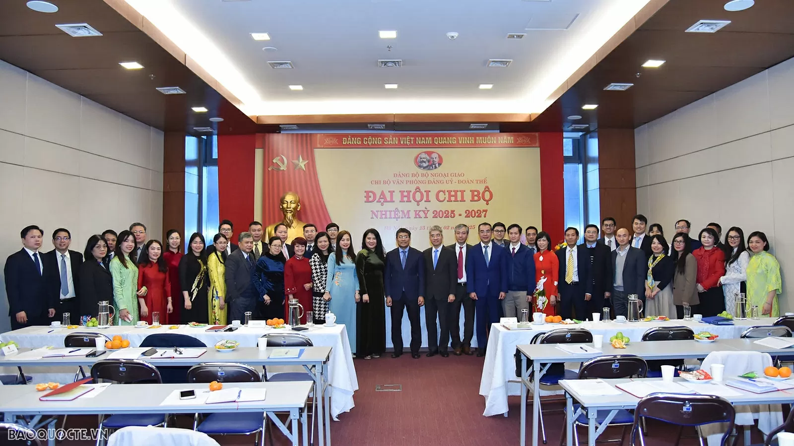 Chi bộ Văn phòng Đảng ủy-Đoàn thể, Bộ Ngoại giao tổ chức Đại hội nhiệm kỳ 2025-2027 thành công Chi bộ Văn phòng Đảng ủy-Đoàn thể, Bộ Ngoại giao tổ chức Đại hội nhiệm kỳ 2025-2027 thành công