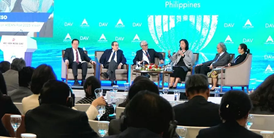 Diễn đàn Tương lai ASEAN 2025: Thế giới khó lường, ASEAN phải thích ứng ra sao, đổi thay thế nào? Diễn đàn Tương lai ASEAN 2025: Thế giới khó lường, ASEAN phải thích ứng ra sao, đổi thay thế nào?