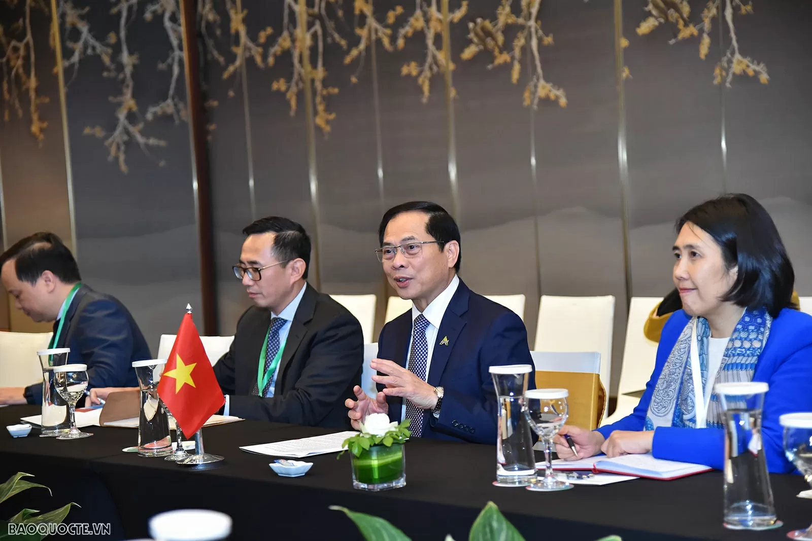 Phó Thủ tướng, Bộ trưởng Ngoại giao Bùi Thanh Sơn tiếp Tổng thư ký ASEAN Kao Kim Hourn