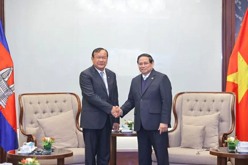 Thủ tướng Phạm Minh Chính tiếp Phó Thủ tướng, Bộ trưởng Ngoại giao và hợp tác quốc tế Campuchia Prak Sokhonn. (Nguồn: VGP)