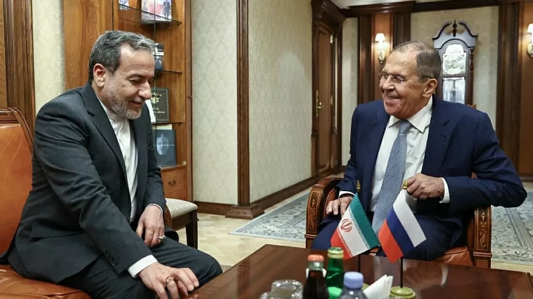 Ngồi lại với 3 nước châu Âu bàn về vấn đề hạt nhân, Iran dứt khoát nói 'không' với Mỹ nếu vẫn bị 'dính đòn' Ngồi lại với 3 nước châu Âu bàn về vấn đề hạt nhân, Iran dứt khoát nói 'không' với Mỹ nếu vẫn bị 'dính đòn'