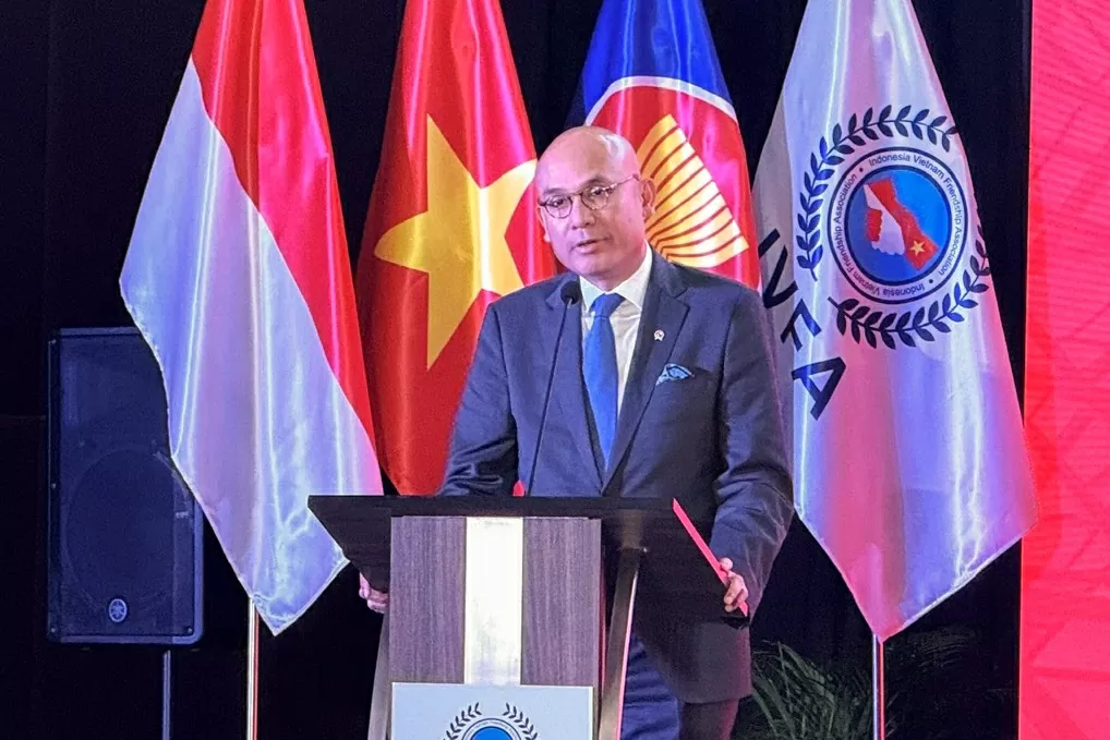 Thứ trưởng Ngoại giao Indonesia Arrmanatha Christiwan Nasir bày tỏ tin tưởng mối quan hệ VN-Indonesia bền chặt.