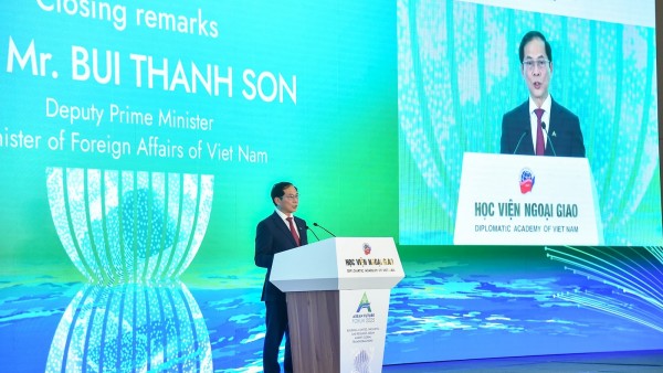ASEAN Future Forum: Deputy PM Bui Thanh Son