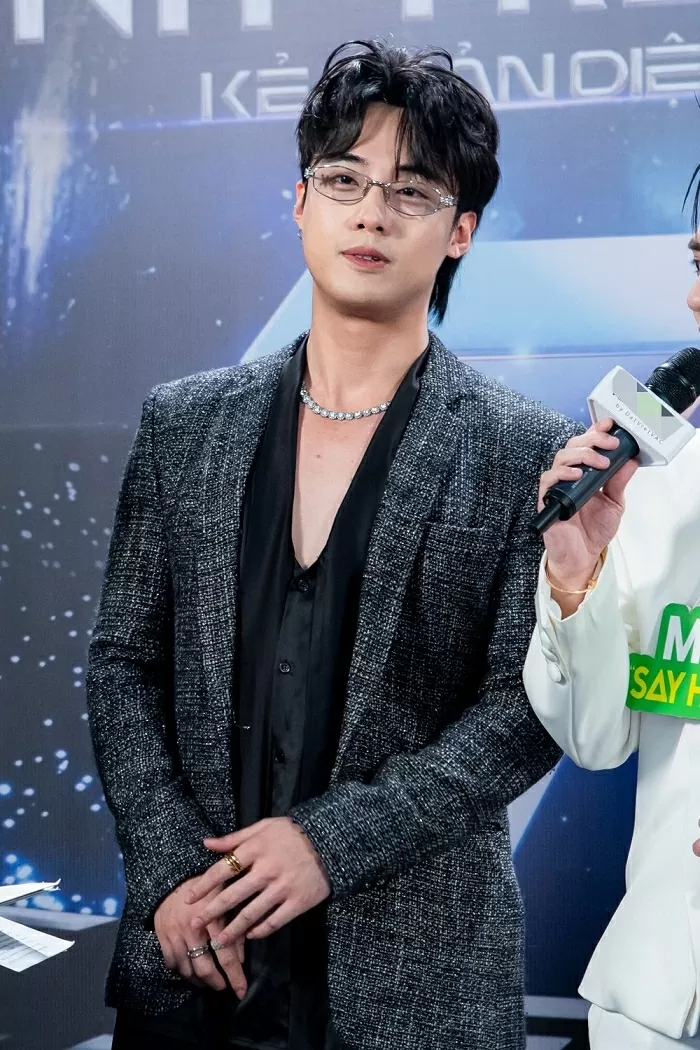 Anh trai say hi: Kẻ phản diện tạo nên người hùng