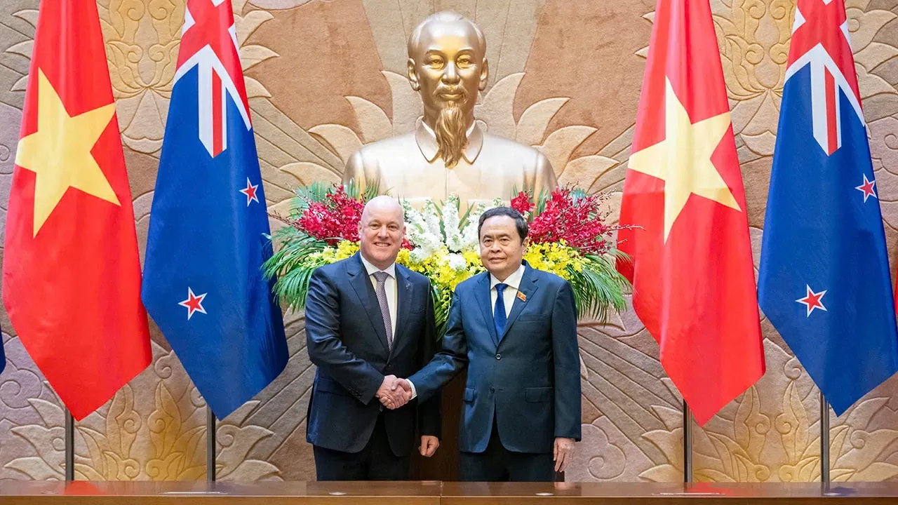 Chủ tịch Quốc hội Trần Thanh Mẫn hội kiến Thủ tướng New Zealand Chủ tịch Quốc hội Trần Thanh Mẫn hội kiến Thủ tướng New Zealand Christopher Luxon