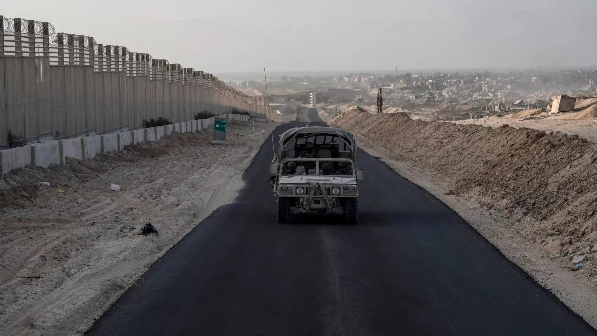 Trung Đông: Mỹ 'bật đèn xanh', Israel tuyên bố quân đội ở lại vùng đệm Lebanon 'vô thời hạn', cự tuyệt rút khỏi Hành lang Philadelphi Trung Đông: Mỹ 'bật đèn xanh', Israel tuyên bố quân đội ở lại vùng đệm Lebanon 'vô thời hạn', cự tuyệt rút khỏi Hành lang Philadelphi