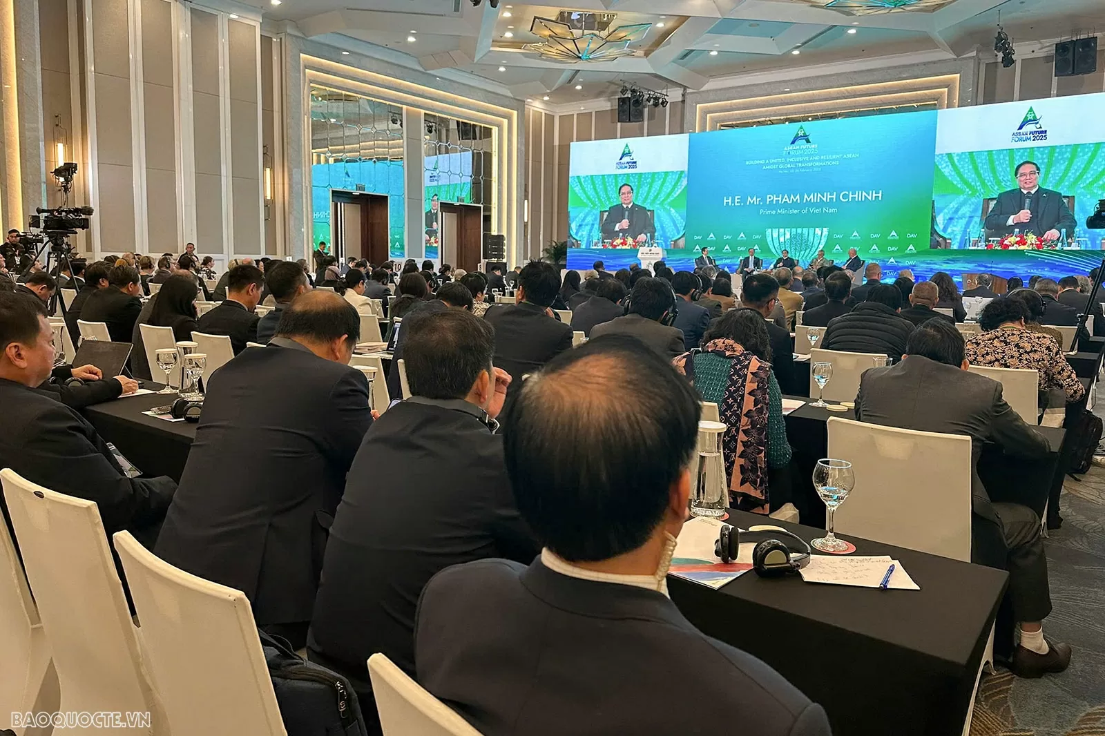 Chương trình ‘Cập nhật các vấn đề quốc tế và chính sách đối ngoại Việt Nam’ dành cho các lãnh đạo quản lý