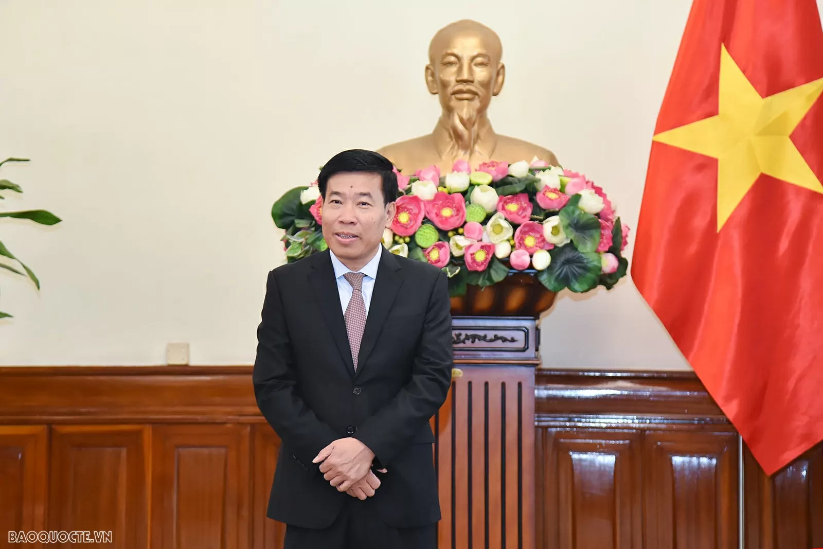 Phó Thủ tướng, Bộ trưởng Ngoại giao Bùi Thanh Sơn trao quyết định bổ nhiệm 3 Thứ trưởng Ngoại giao