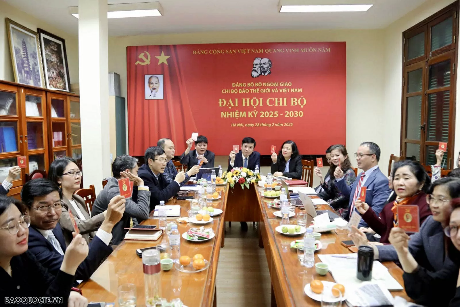 Đại hội Chi bộ Báo Thế giới và Việt Nam nhiệm kỳ 2025-2030: Kiện toàn công tác lãnh đạo, định hướng nhiệm vụ trong giai đoạn mới Đại hội Chi bộ Báo Thế giới và Việt Nam nhiệm kỳ 2025 2030: Kiện toàn công tác lãnh đạo, định hướng nhiệm vụ trong giai đoạn mới