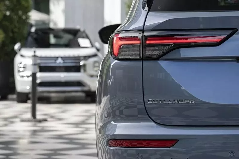 Cận cảnh Mitsubishi Outlander 2025 ra mắt tại Mỹ, giá khoảng 755 triệu đồng