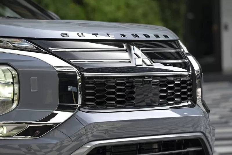 Cận cảnh Mitsubishi Outlander 2025 ra mắt tại Mỹ, giá khoảng 755 triệu đồng
