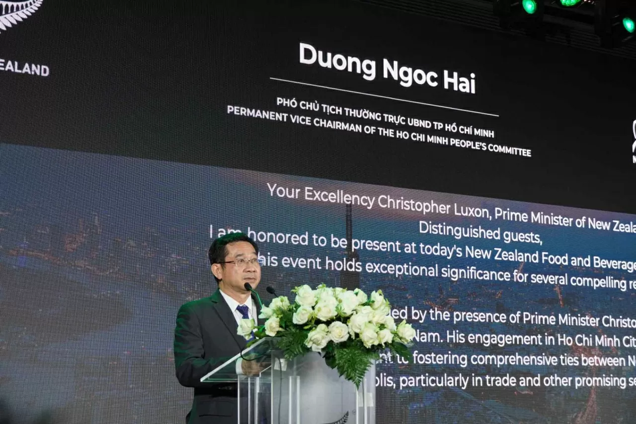 Ông Dương Ngọc Hải nhấn mạnh, sự kiện Triển lãm ẩm thực và đồ uống New Zealand thể hiện sinh động sự gắn kết giữa hai quốc gia, đặc biệt trong lĩnh vực thương mại và giao lưu văn hóa. (Nguồn: Sở Ngoại vụ TP Hồ Chí Minh) Ông Dương Ngọc Hải nhấn mạnh, sự kiện Triển lãm ẩm thực và đồ uống New Zealand thể hiện sinh động sự gắn kết giữa hai quốc gia, đặc biệt trong lĩnh vực thương mại và giao lưu văn hóa. (Nguồn: Sở Ngoại vụ TP Hồ Chí Minh)