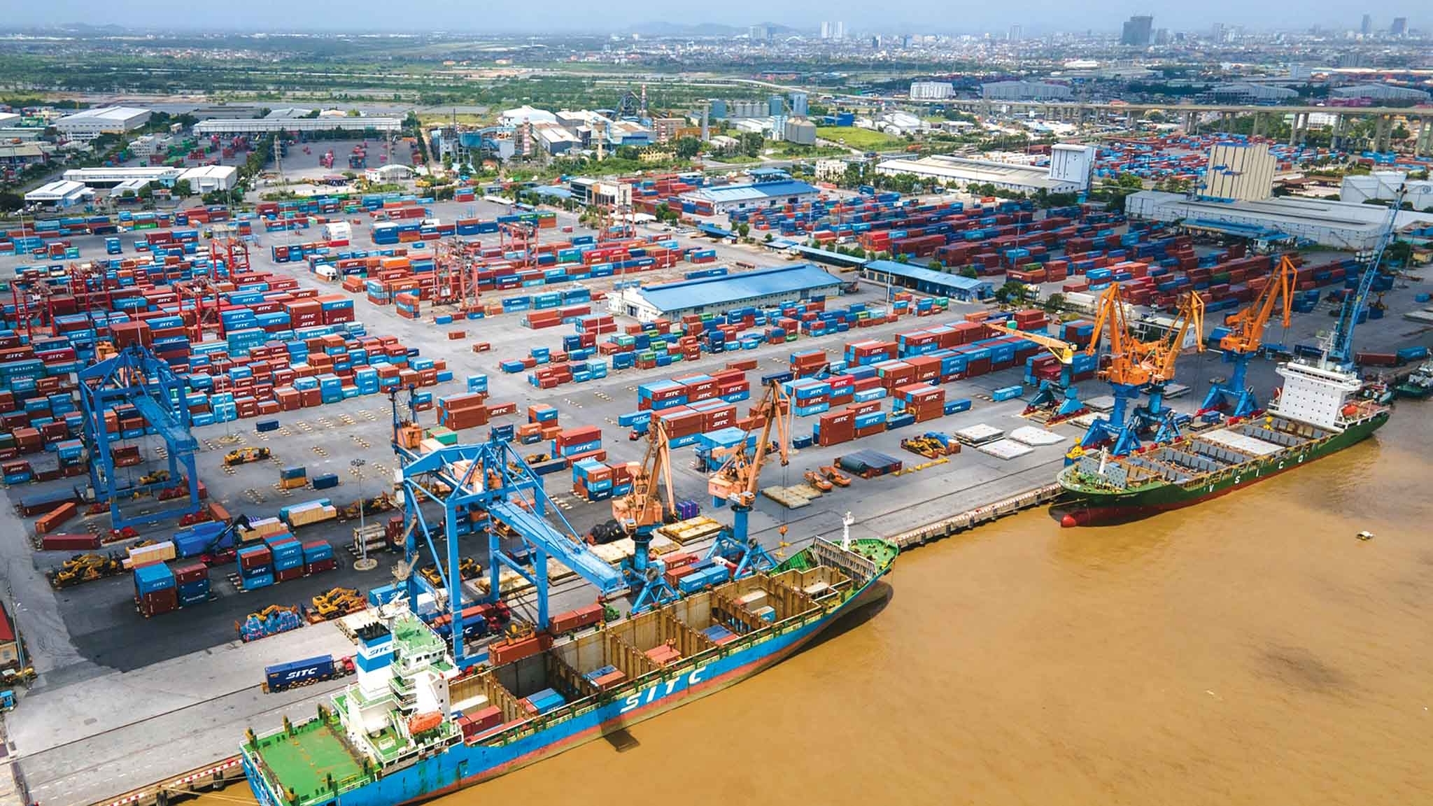 Thủ tướng yêu cầu đẩy mạnh tăng trưởng kinh tế, phấn đấu đạt mức trên 8%