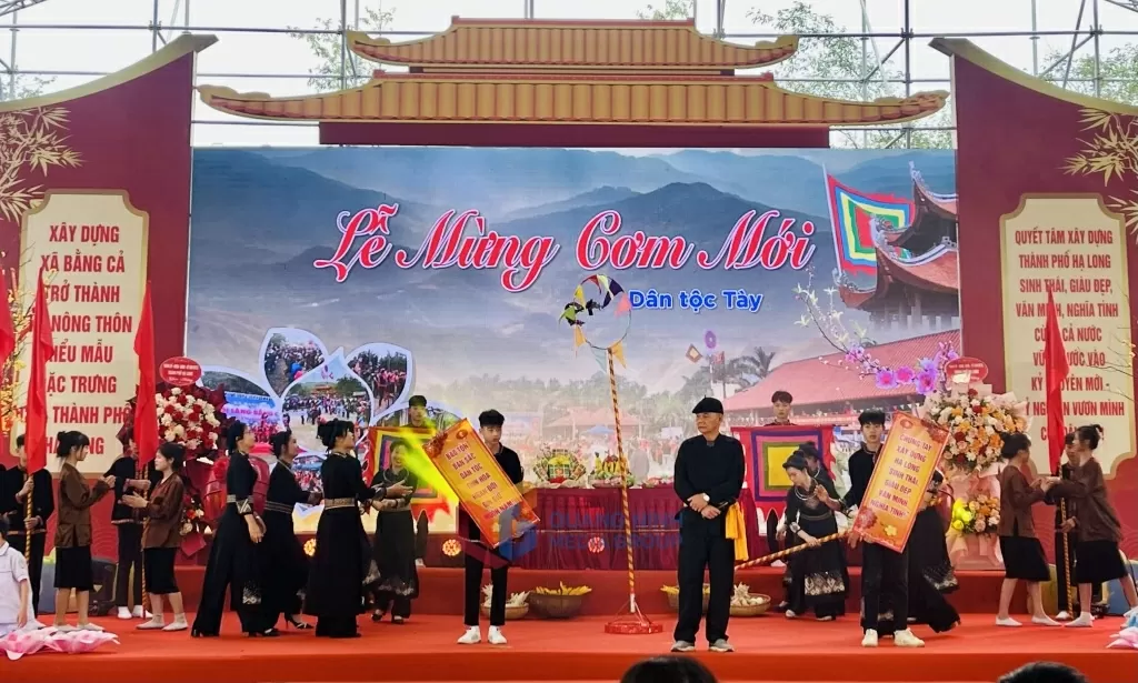 Lễ mừng cơm mới: Hoạt động văn hóa đặc sắc của dân tộc Tày Lễ mừng cơm mới: Hoạt động văn hóa đặc sắc của dân tộc Tày