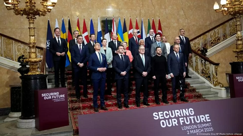 Thủ tướng Anh Keir Starmer chủ trì Hội nghị thượng đỉnh về hòa bình Ukraine tại Lancaster House, thủ đô London ngày 2/3/2025. (Nguồn: EAP) Thủ tướng Anh Keir Starmer chủ trì Hội nghị thượng đỉnh về hòa bình Ukraine tại Lancaster House, thủ đô London ngày 2/3/2025. (Nguồn: EAP)