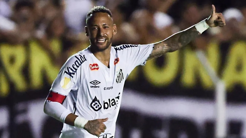 Hồi sinh phong độ, Neymar lập siêu phẩm