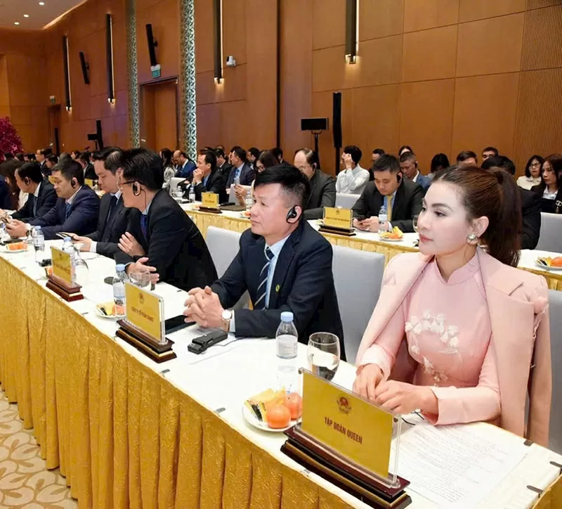 Hoa hậu doanh nhân Hồ Như Quỳnh tham dự buổi “Đối thoại doanh nghiệp cấp cao Việt Nam - Liên bang Nga” vào ngày 15/01/2025 tại Hà Nội.