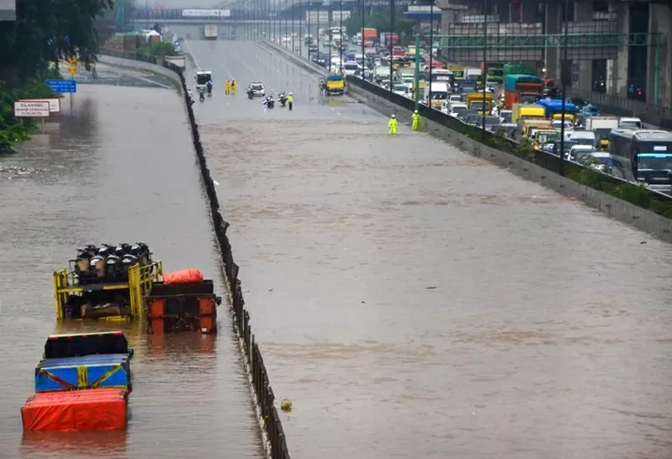 Indonesia: Lũ lụt nghiêm trọng tại thủ đô Jakarta và các thành phố vệ tinh
