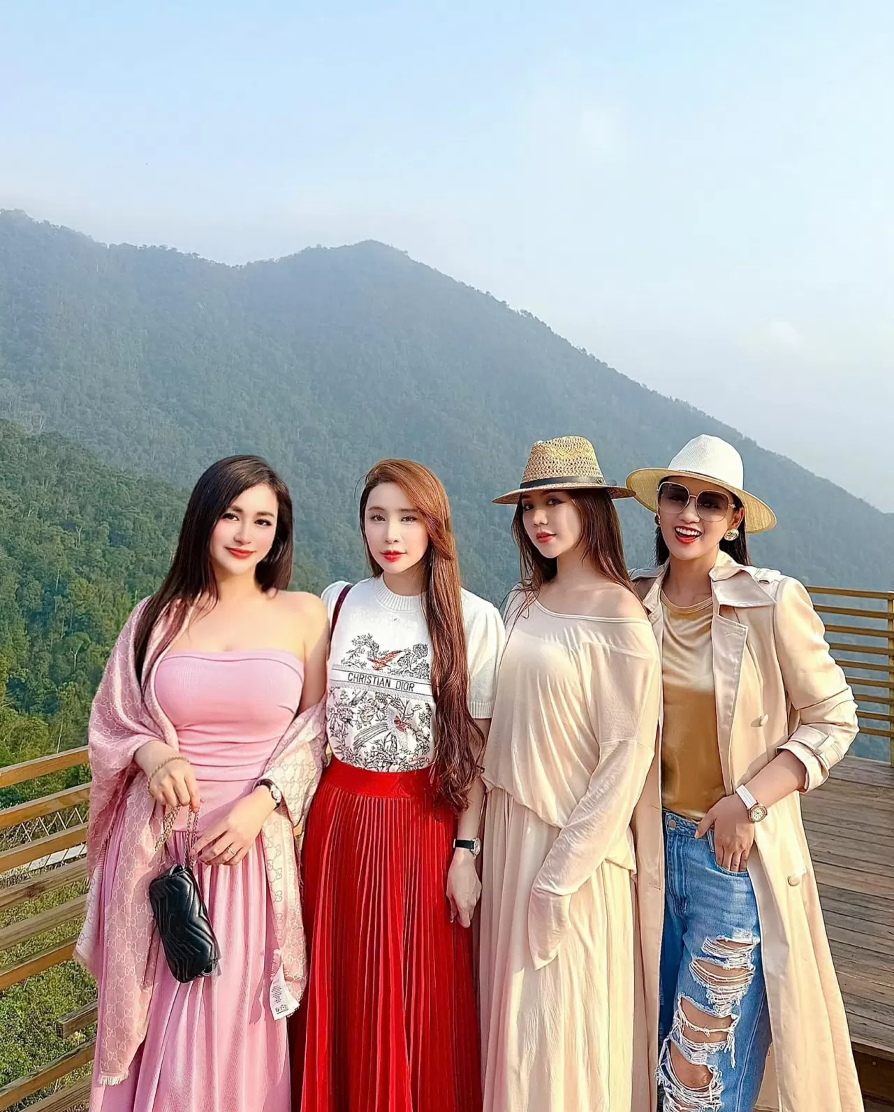 Sao Việt Sao Việt