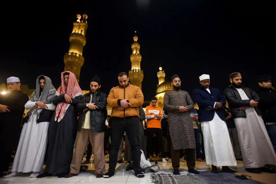 Hàng triệu tín đồ Hồi giáo chào đón tháng lễ Ramadan Hàng triệu tín đồ Hồi giáo chào đón tháng lễ Ramadan
