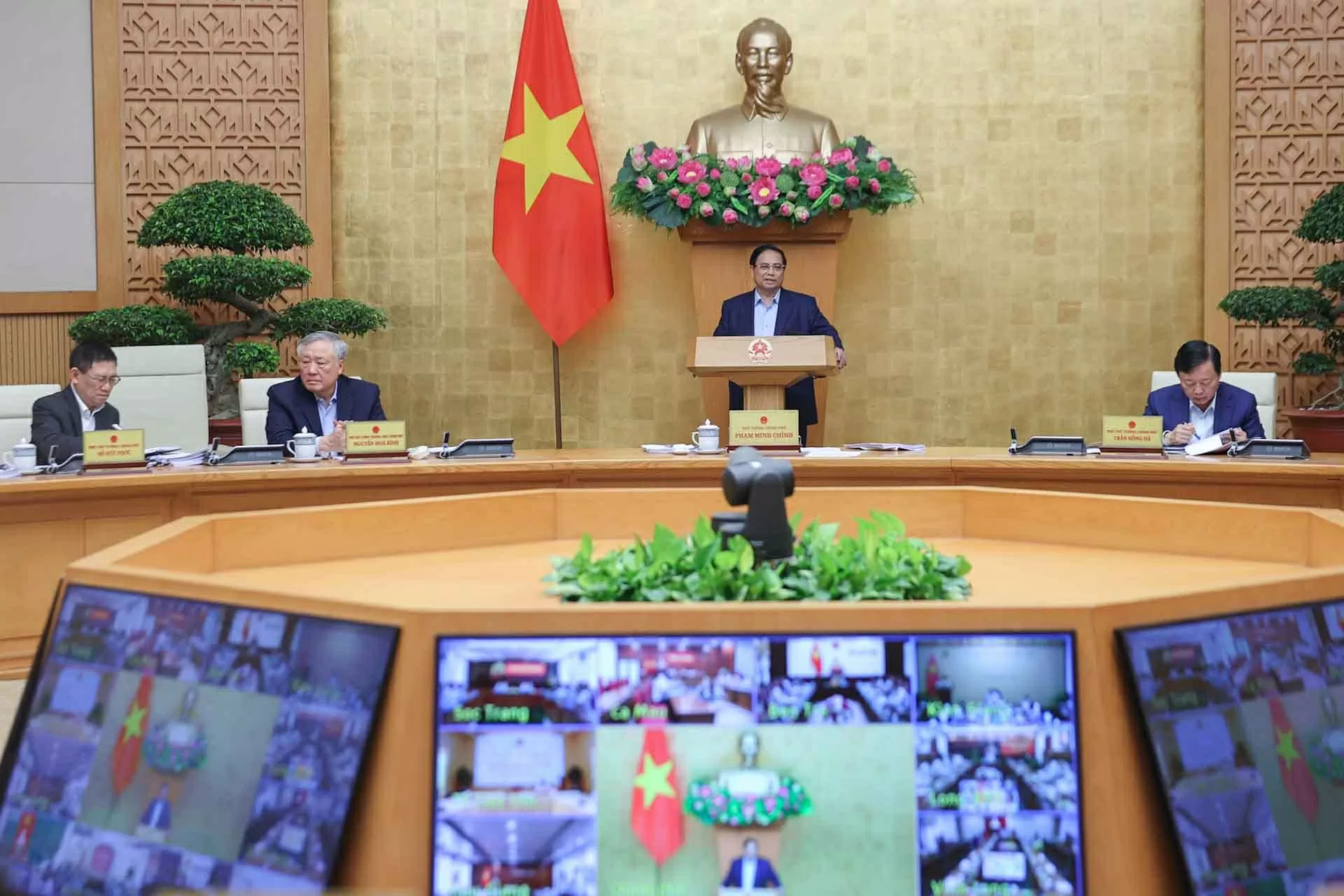 Thủ tướng Phạm Minh Chính chủ trì phiên họp Chính phủ thường kỳ tháng 2/2025