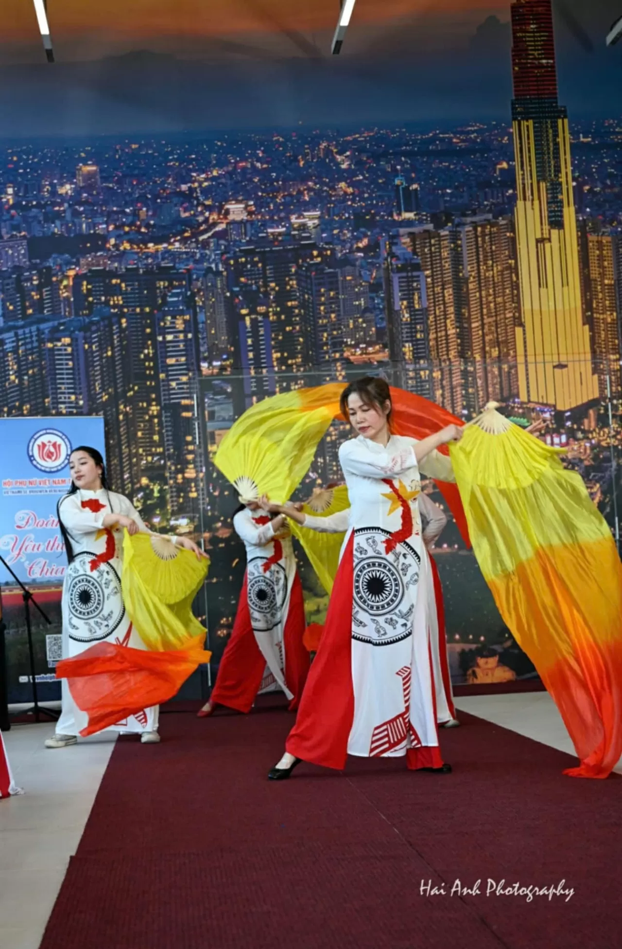 Ra mắt Câu lạc bộ Di sản áo dài Việt Nam tại Hà Lan